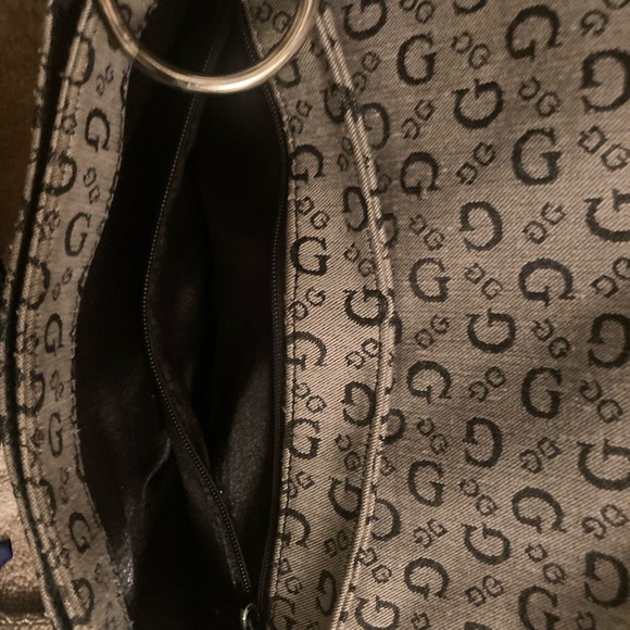 Guess Purse - Picture 4 of 5